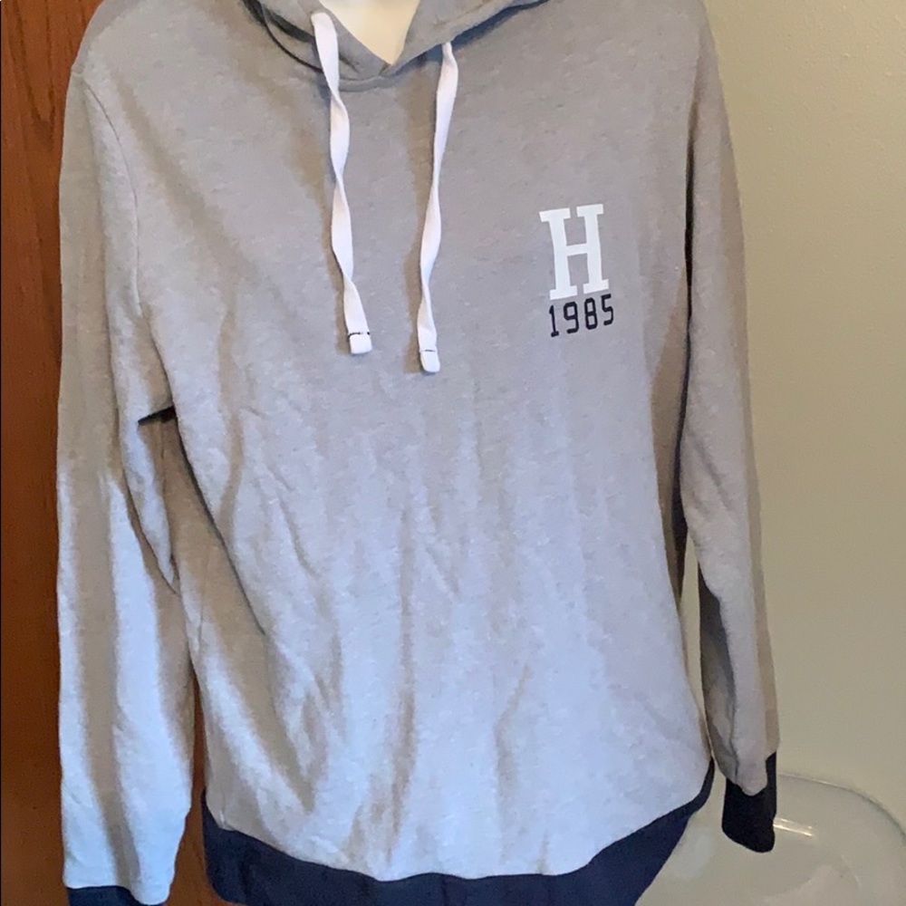 Comfy Tommy Hilfiger